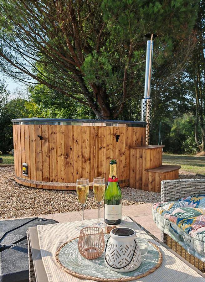 Appartement entier, Three-Bedroom Apartment in Peyrat-de-Bellac, Région de Bellac