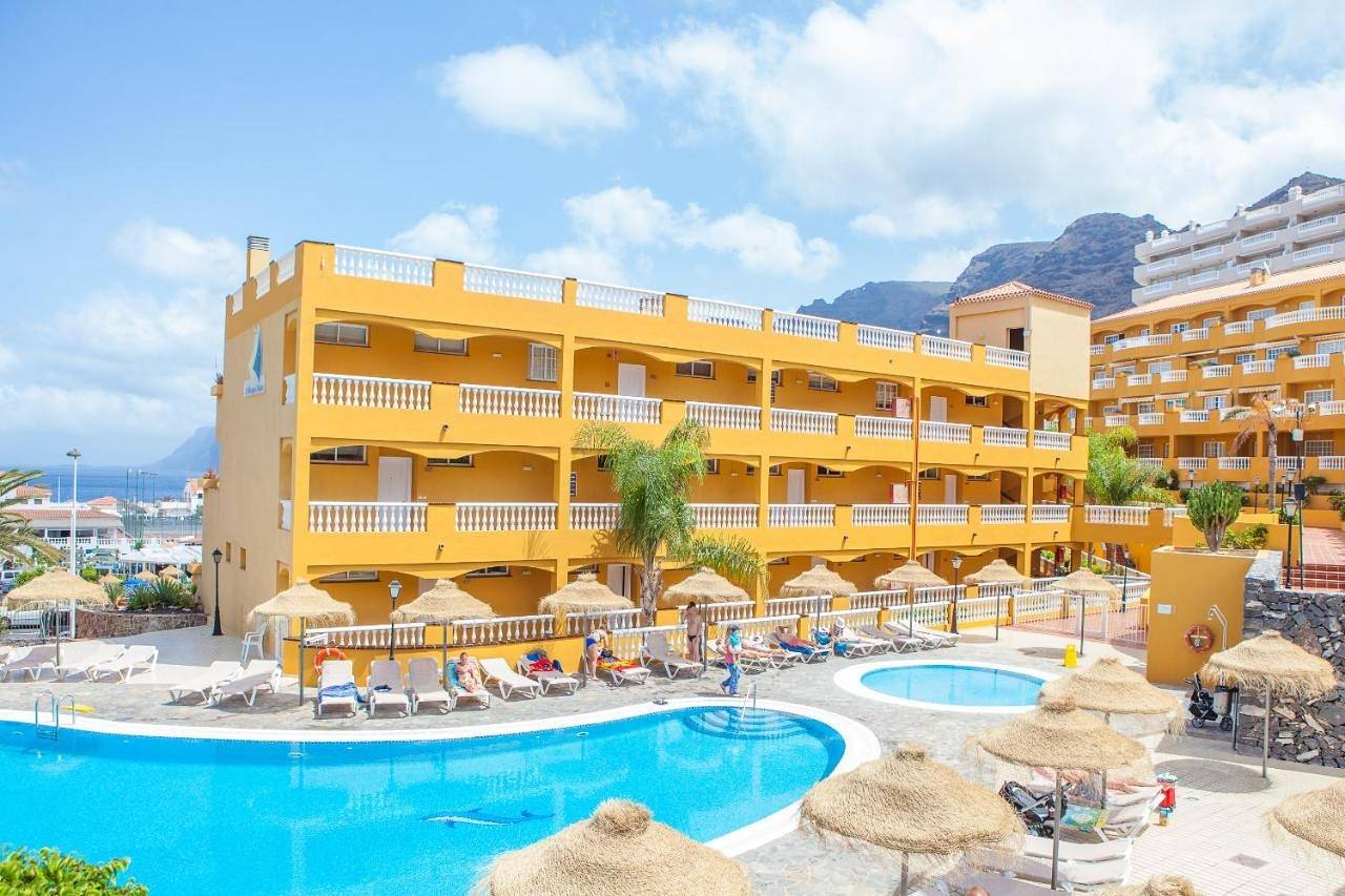 Aparthotel para 10 personas con terraza in Puerto Santiago, Santiago del Teide