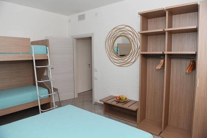 Entire apartment, Appartamento Vicino al Lago in Lazise, Garda Mountains