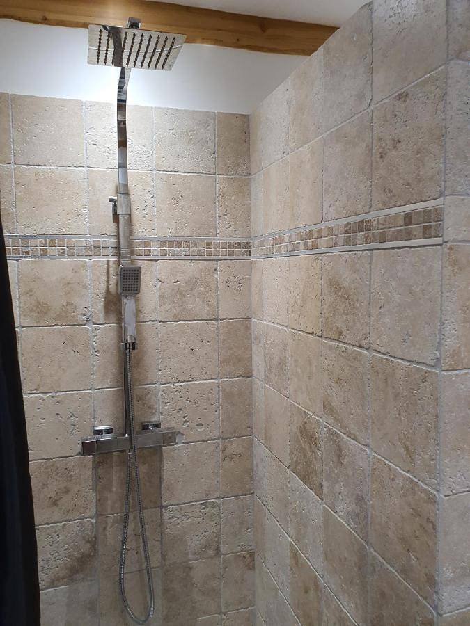 Gîte pour 5 personnes, avec vue et jardin à Vallabrègues - 4