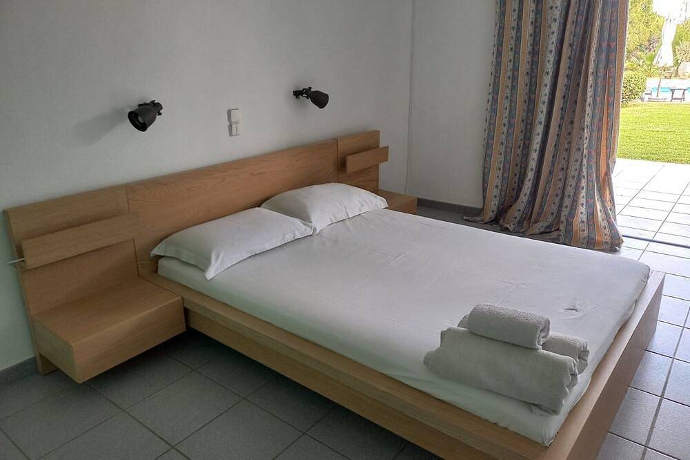 Kinetious Nisous - Zwei Schlafzimmer Kleines Landhaus, Schläft 5 in Südküste Attikas