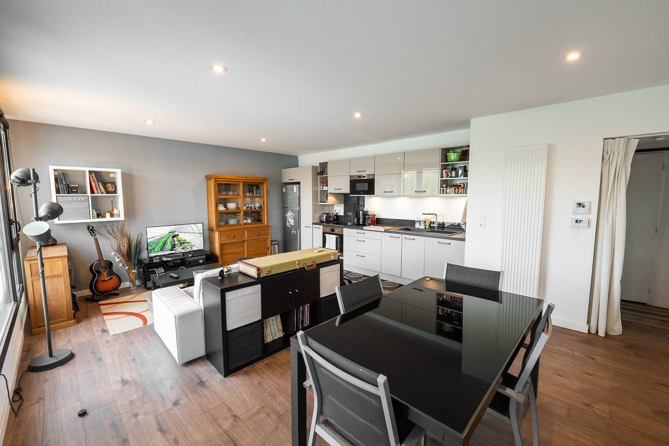 Appartement entier, Nid spacieux et lumineux avec belle terrasse in Bordeaux, Région de Bordeaux