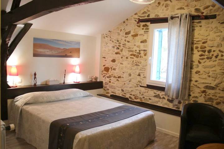 Chambre d’hôte pour 3 personnes, avec jardin ainsi que piscine et vue à Pouillon