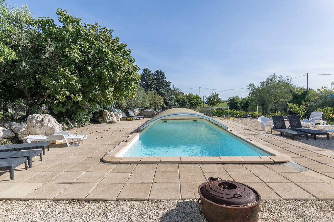 Holiday Home 'Gîte 1 - La Tour' with Lake View and Wi-Fi in Saint-Sauveur-de-Cruzières, Cevennane