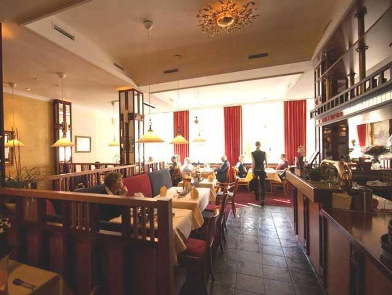 Hotel Goldener Adler - Einzelzimmer, Dusche, Wc in Emden, Nordseeküste