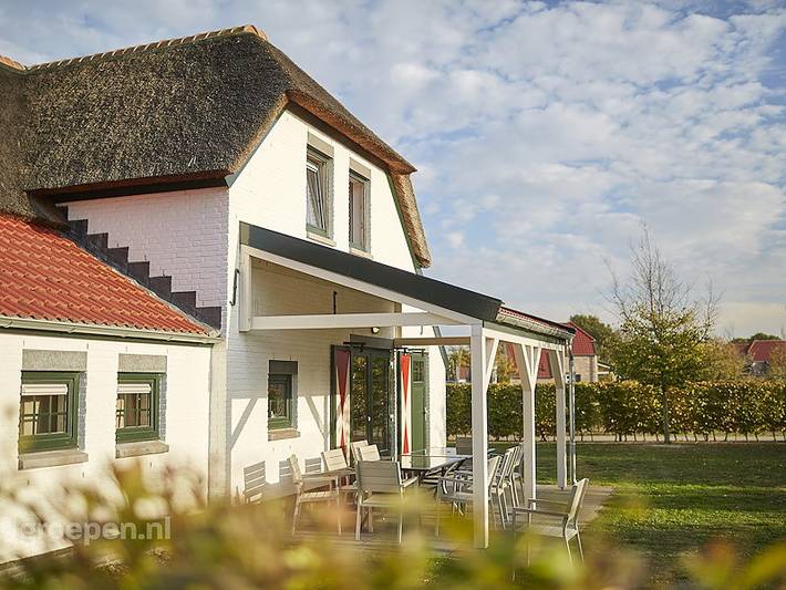 Vakantiehuis voor 9 personen, with balkon/terras and sauna as well as terras - 1