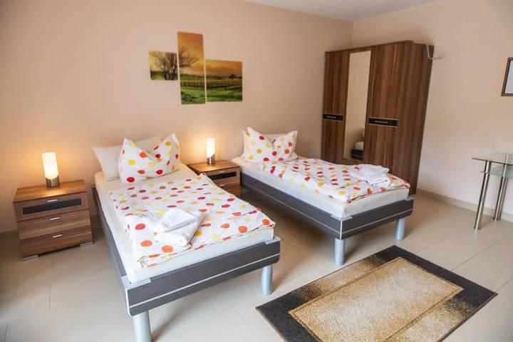 Ferienwohnung für 4 Personen, mit Ausblick und Garten in Wolf - 4