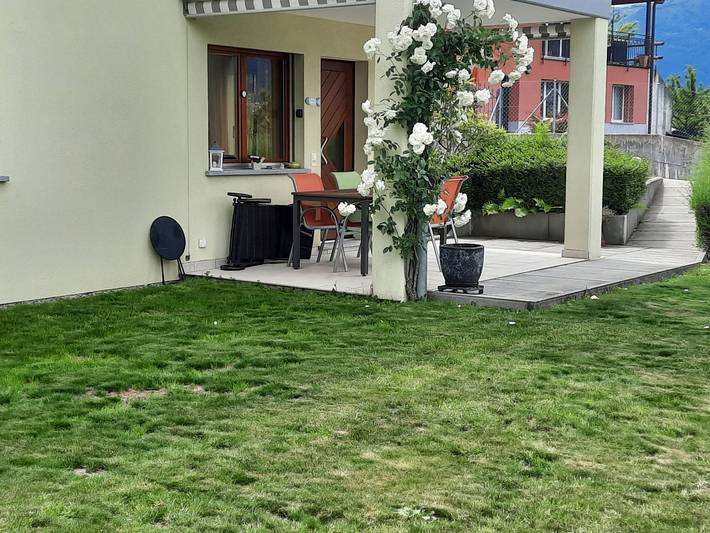 Ferienwohnung für 2 Personen, mit Terrasse und Ausblick sowie Seeblick und Garten in Gambarogno - 3