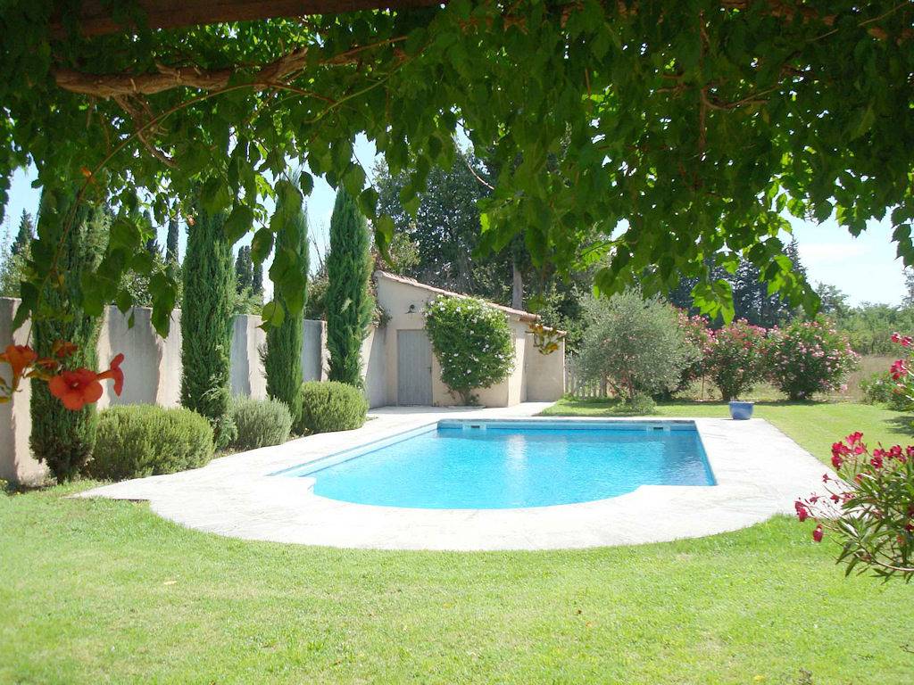 Gite de charme en roulotte in Noves, Région d'Arles