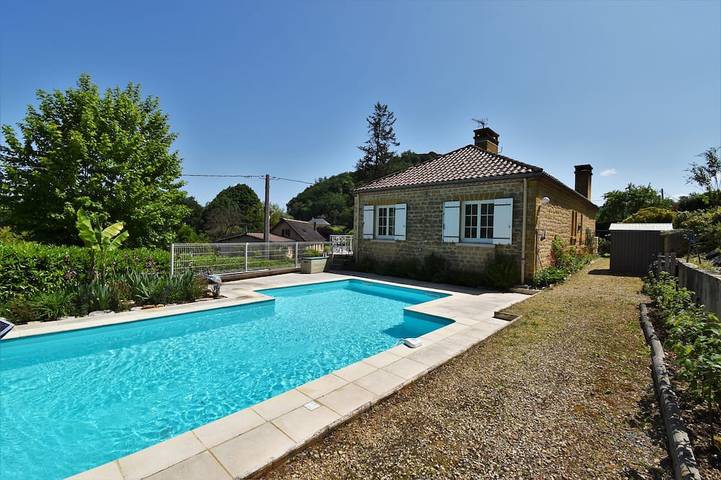 Maison de vacances pour 4 personnes, avec jacuzzi et jardin à Cénac-et-Saint-Julien