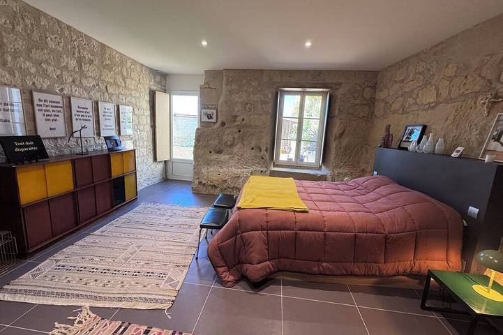 Location de vacances pour 6 personnes, avec jardin et sauna à La Roche-Clermault - 2