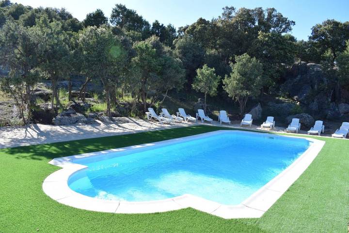 Apartamento de vacaciones para 30 personas, con jardín además de vistas y piscina - 1