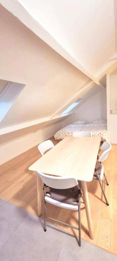 Appartement entier, One-Bedroom Apartment in Clichy-sous-Bois, Seine-Saint-Denis