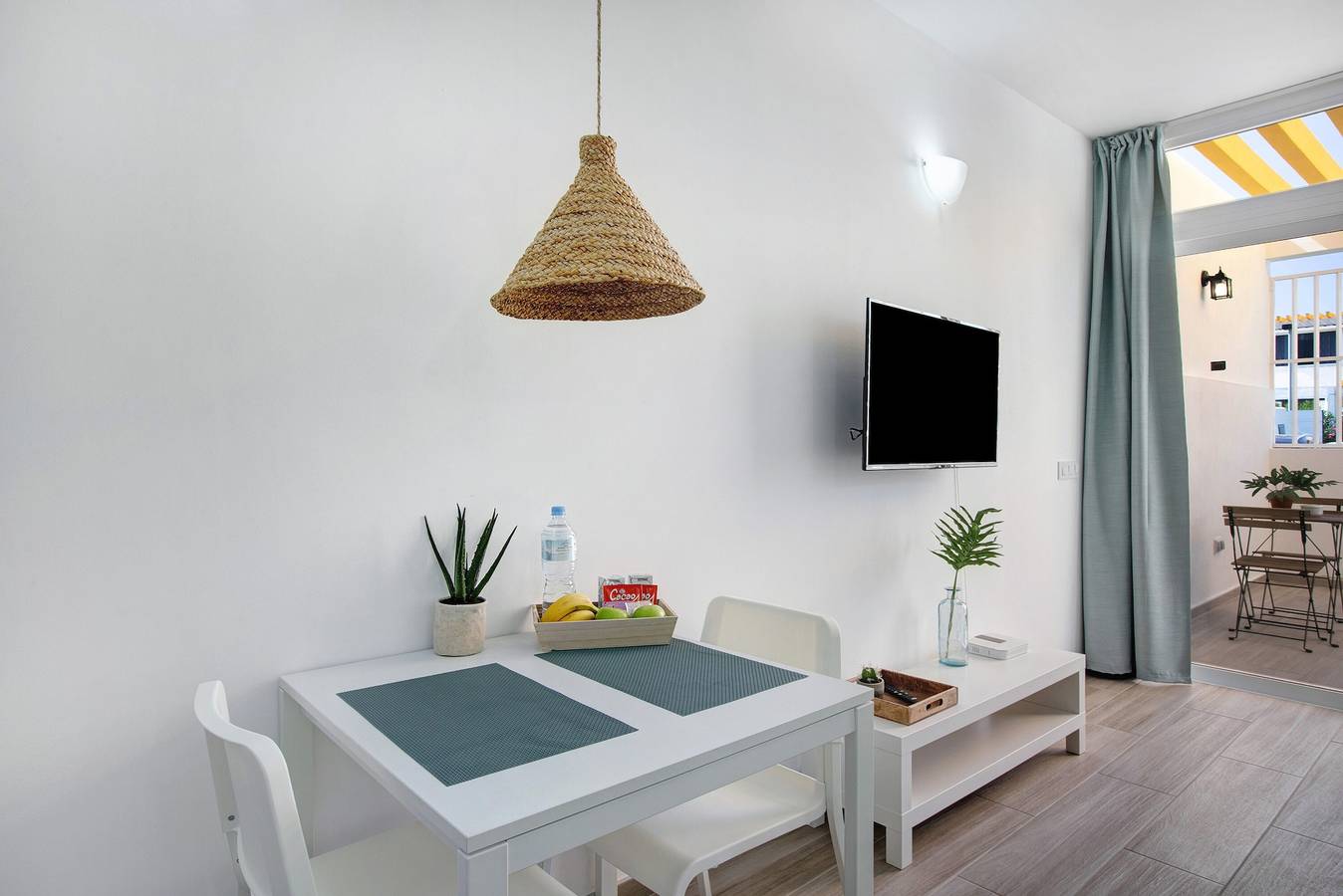 Ganze Wohnung, Ferienwohnung "Estudio Sagrario" mit Gemeinschaftspool in Costa del Silencio, Arona