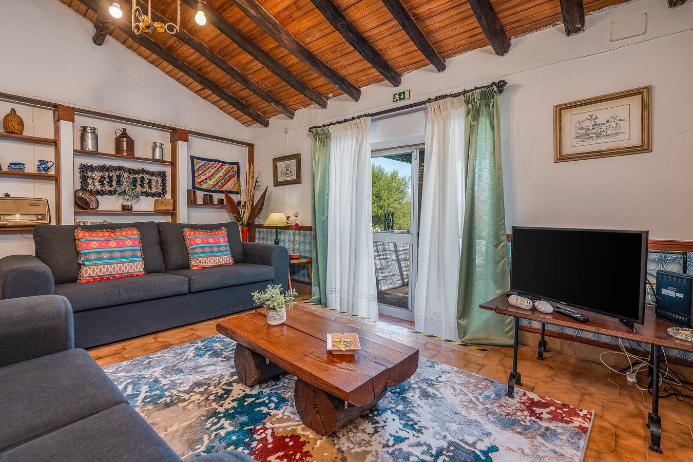Country House 'Horta Da Ti'mariana' with Mountain View, Shared Pool and Wi-Fi in Odiáxere, Faro District