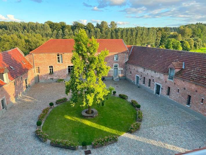 Hôtel pour 4 personnes, avec jardin et vue à Genappe - 2