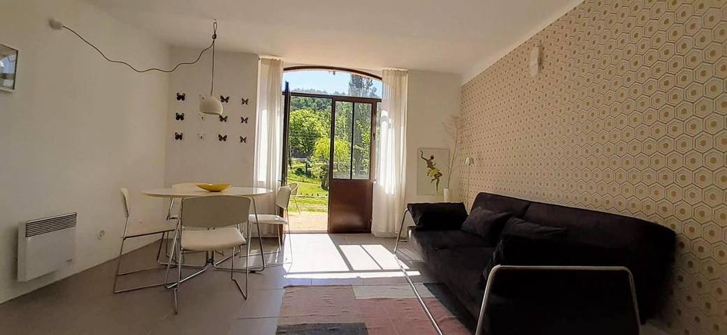Gîte pour 2 personnes, avec Terrasse ainsi que Jardin et Vue à Puimoisson - 3
