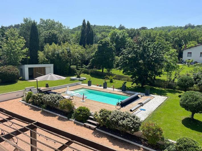 Maison d’hôte pour 4 personnes, avec Terrasse ainsi que Jardin et Piscine
