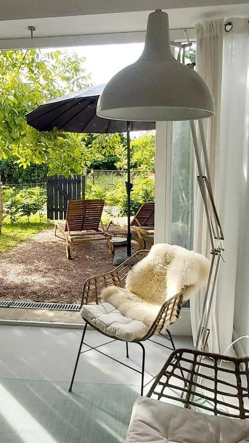 Location de vacances pour 2 personnes, avec piscine et vue ainsi que jardin et terrasse à Saint-Bonnet-Tronçais - 3