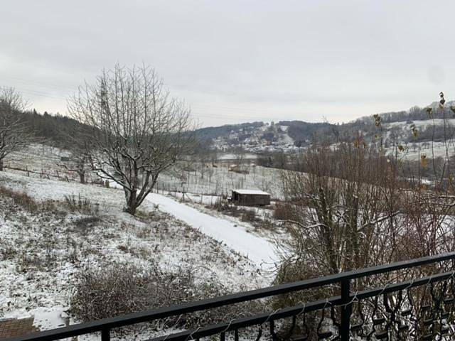 Ferienwohnung für 6 Personen, mit Terrasse und Garten sowie Ausblick