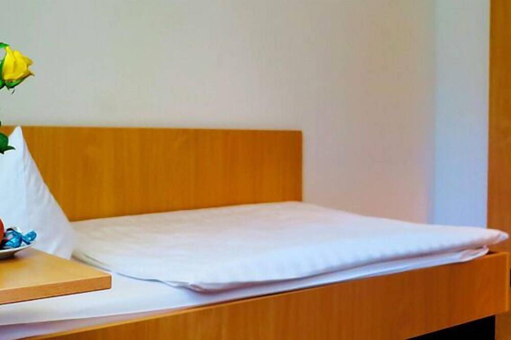 Appartement entier, Single room for 1 guest with 13m² in Chemnitz in Chemnitz, Chemnitz (region)