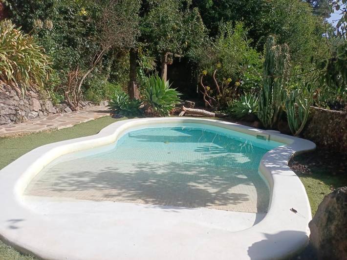 Casa rural para 4 personas, con jardín además de vistas y piscina - 1