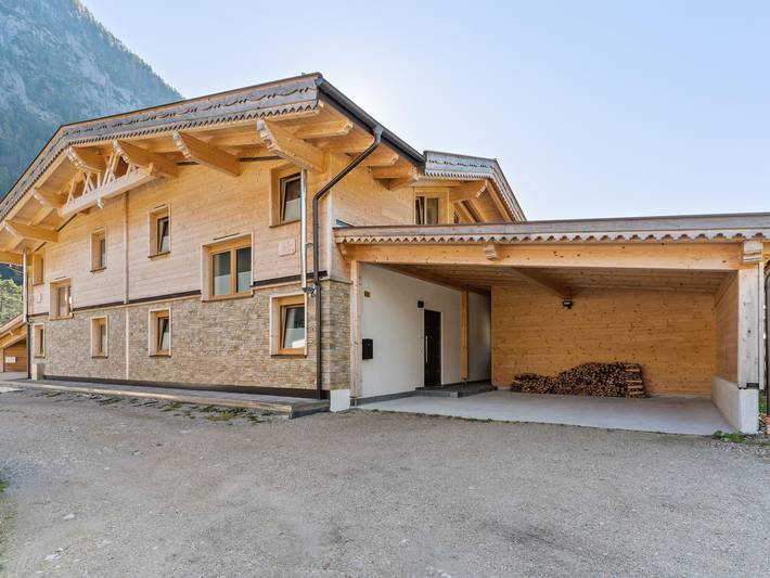 Chalet für 10 Personen, mit Garten und Balkon sowie Sauna, kinderfreundlich in Leutasch - 2