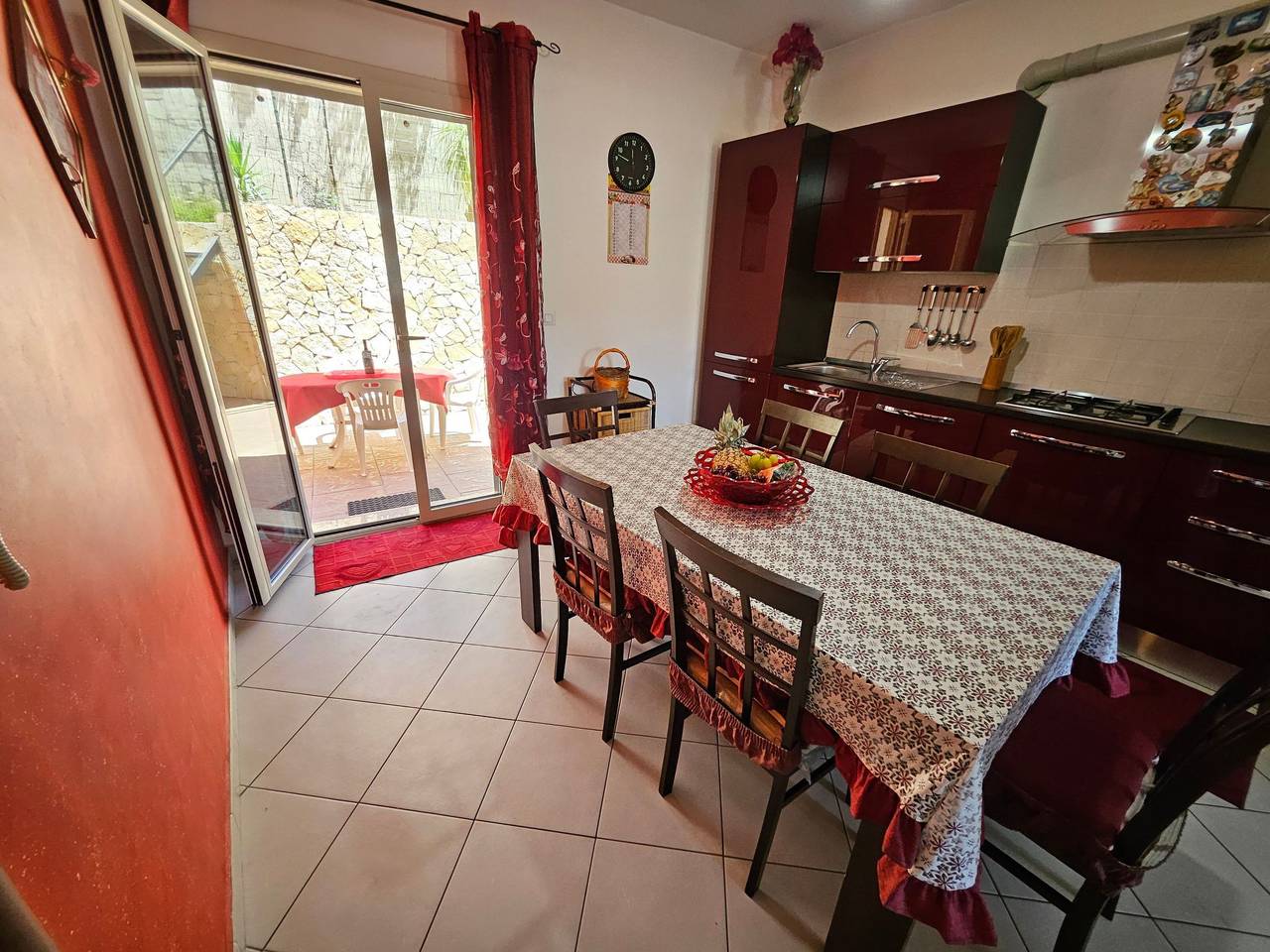 Entire apartment, Casa Lucia in Pagliara, Messina Province
