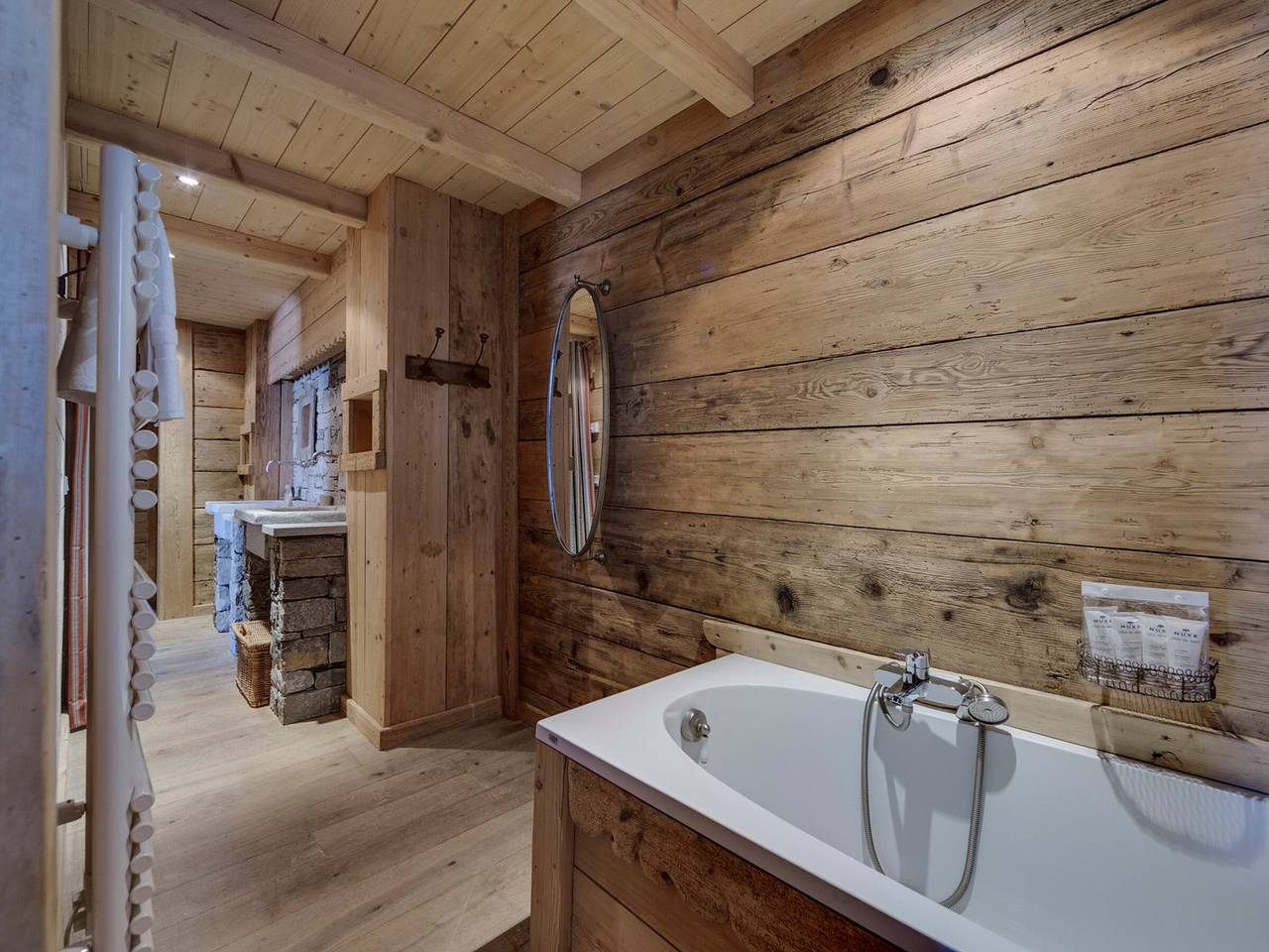 Traditionelles Chalet nahe der Pisten mit großer Terrasse in La Rosière, Montvalezan