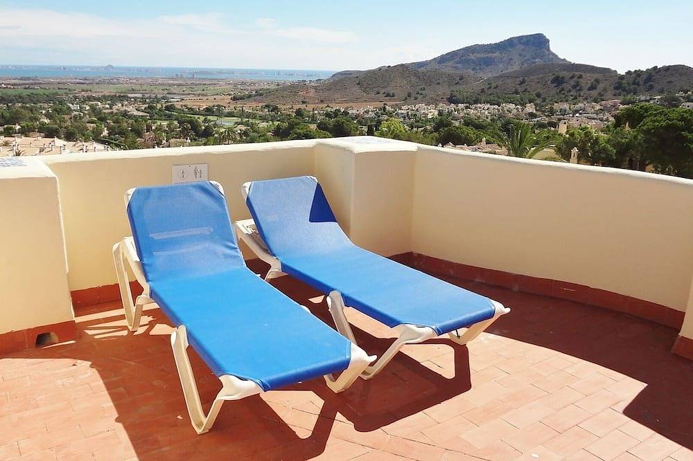 Free unlimited Wifi-Air Conditioned-Bbq-Rooftop Solarium-2 Bed 2 Bath Villa in Mar Menor, Costa Cálida