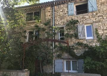 Chambre d’hôte pour 2 personnes, avec jardin, animaux acceptés dans les Alpes-de-Haute-Provence