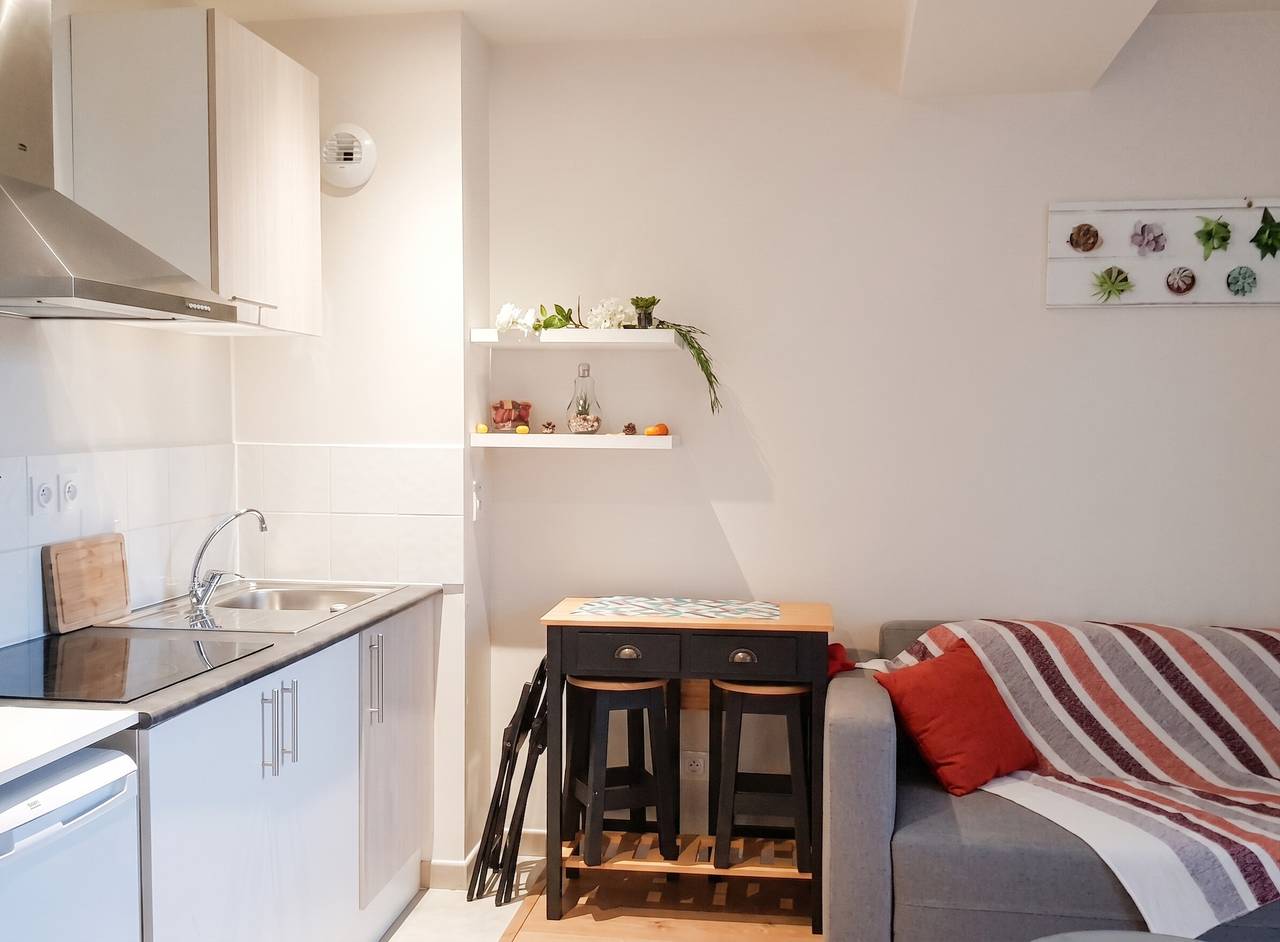 Ganzes Studio, Charmantes Studio in Abondant mit Sonnenterrasse - 30 m² in Abondant, Dreux und Umgebung