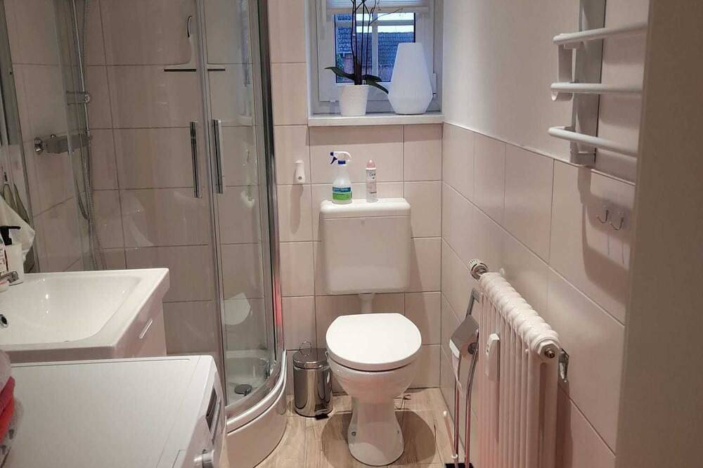 Ganze Wohnung, Ferienwohnung in ruhiger Lage - Charmante Ferienwohnung für 2 Personen in Malchow, Fleesensee