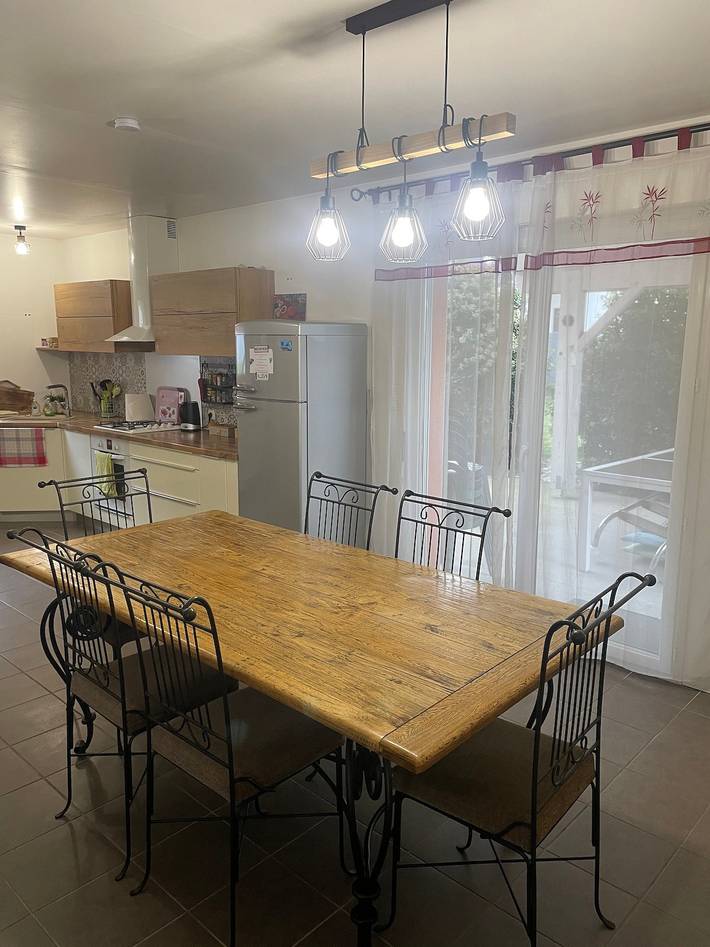Holiday Home 'De Violette' with Mountain View, Private Pool and Wi-Fi in Serrières-de-Briord, Belley