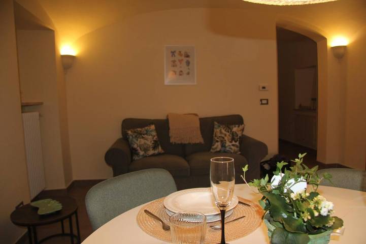 Appartement entier, Nid charmant et moderne au cœur de la ville in Acqui Terme, Province d'Alexandrie
