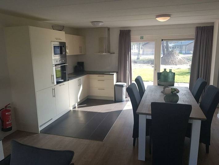 Location de vacances pour 6 personnes, avec Balcon/Terrasse et Balcon ainsi que Terrasse et Jardin à Mol - 2