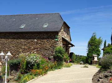 Gîte pour 4 personnes, avec jardin et terrasse dans Le Bas Ségala