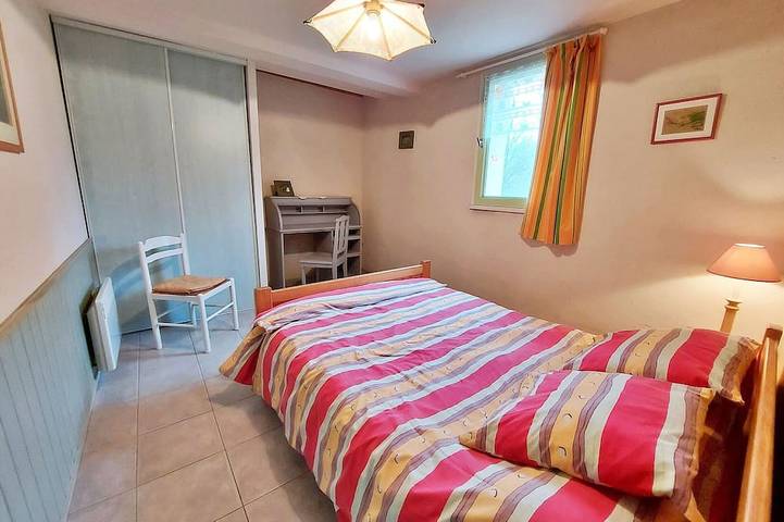 Gîte pour 4 personnes, avec jardin à Saint-Ellier-du-Maine - 3