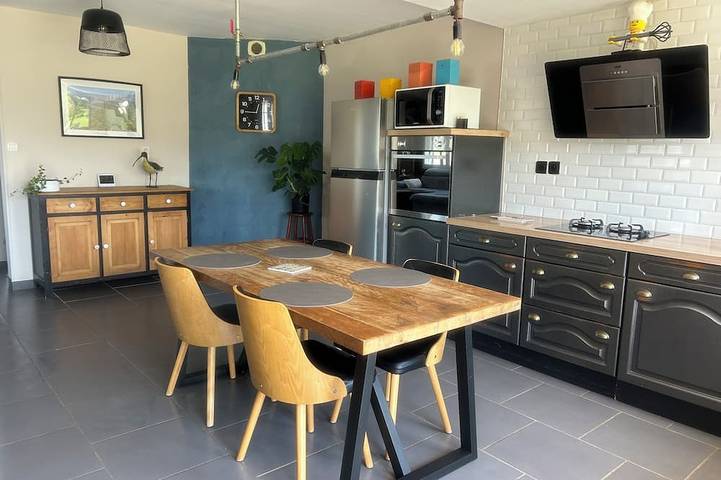 Location de vacances pour 6 personnes à Vron