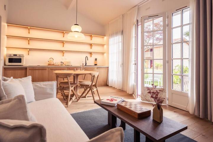 Hôtel pour 4 personnes, avec sauna et piscine ainsi que vue et jardin, animaux acceptés à Arbonne - 3