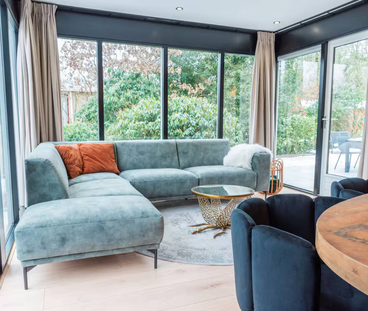 Gemütliches, renoviertes Waldhaus für 4 Personen mit Sauna und Whirlpool, mitten im Wald in Friesland