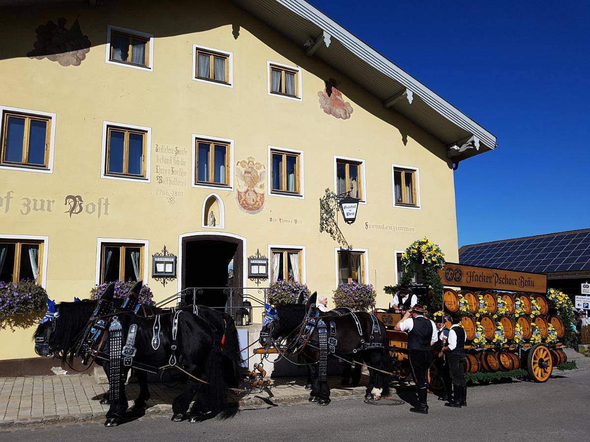 Gasthof - Hotel zur Post in Pöcking, Starnberger See