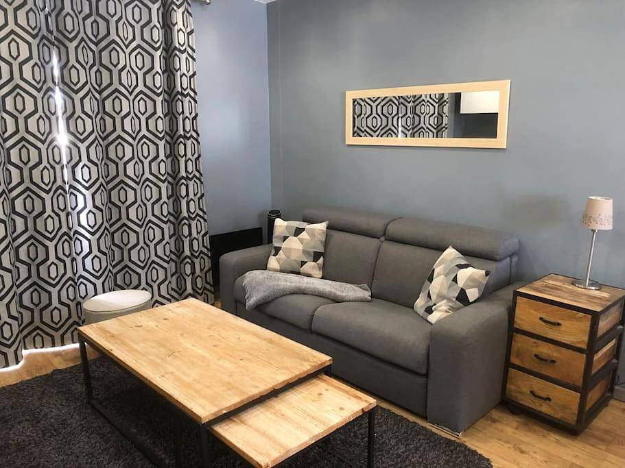 Appartement entier, Two-Bedroom Apartment in Rambouillet, Yvelines