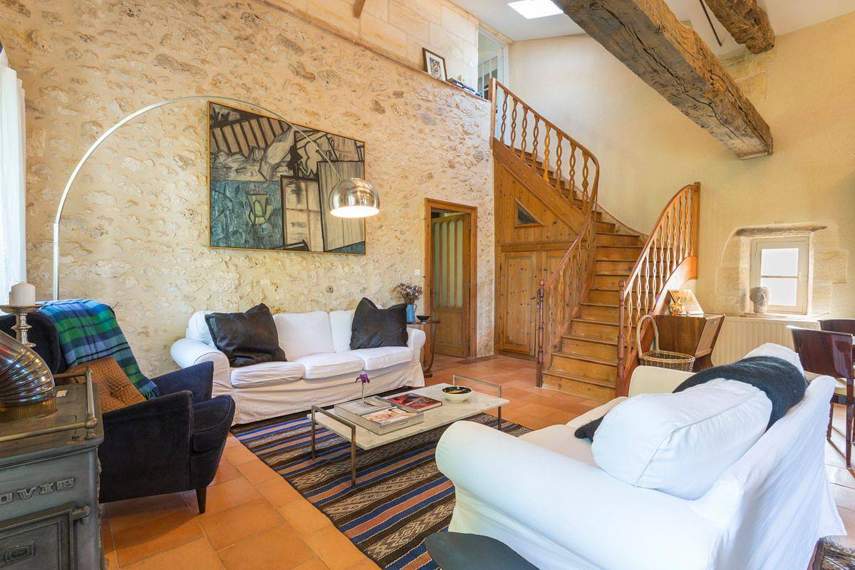 Villa pour 8 personnes avec terrasse in Flaujagues, Région de Libourne