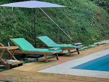 Gîte pour 6 personnes, avec jardin ainsi que vue et piscine à Bézenac