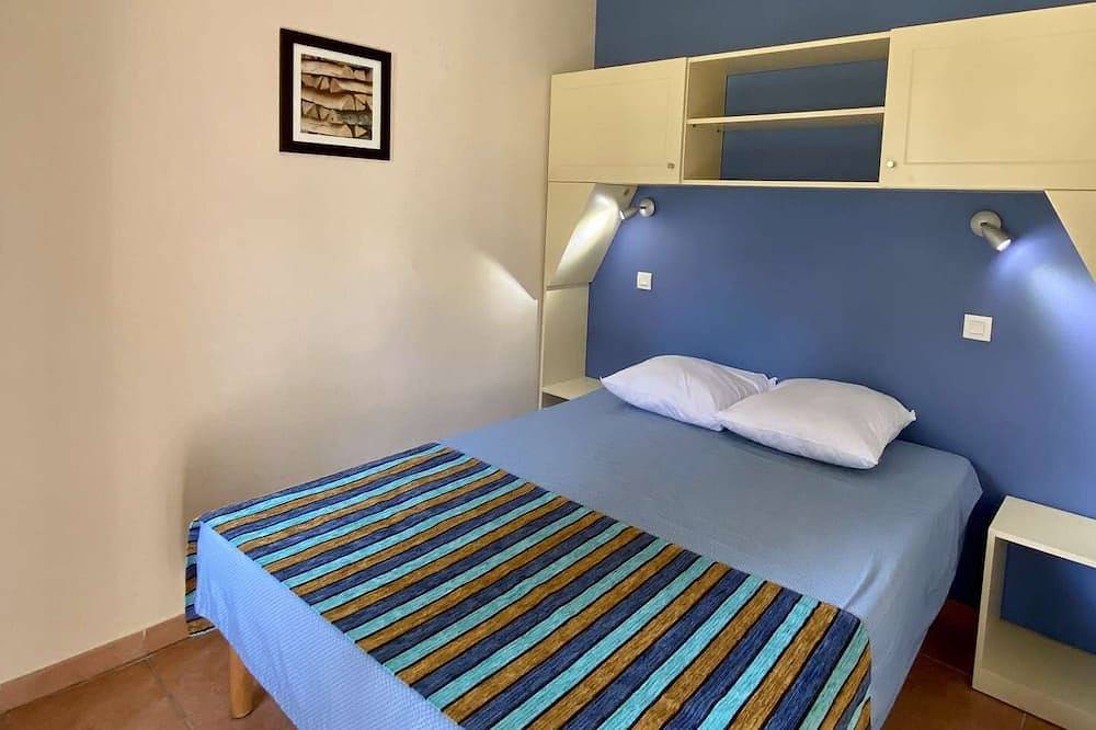 Ganze Wohnung, -Schlafzimmer-Wohnung mit Balkon in einer Ferienanlage mit Pool in Lacanau, Regionaler Naturpark Médoc