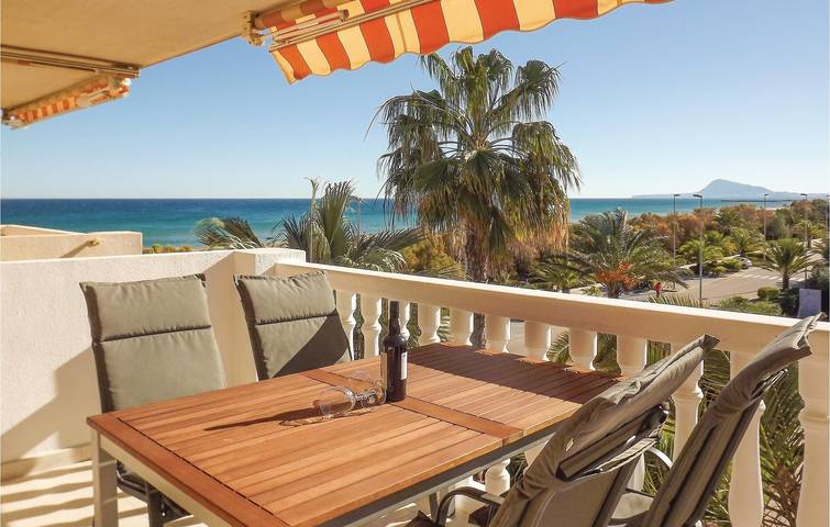 Apartamento vacacional entero, Apartamento junto a la playa con piscina y terraza in Platja de Terranova (Piles), Piles