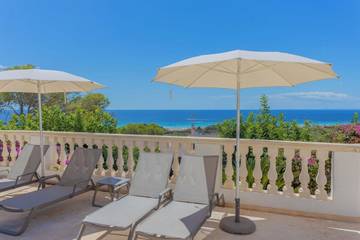 Villa in Alaior Municipality, Coast of Menorca für 12 