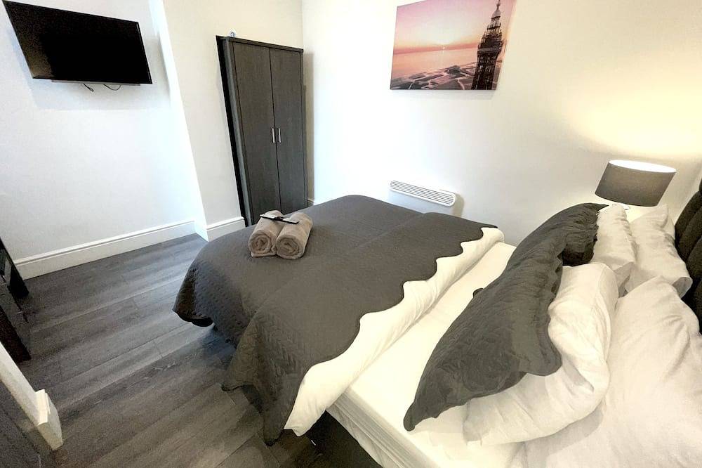 Entire apartment, Superior Apartment with Spa bath in Blackpool Pleasure Beach, North West England