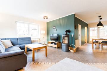 Ferienhaus für 6 Personen, mit Garten und Sauna sowie Terrasse an der Ostsee